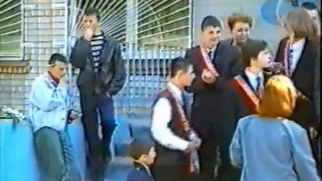 Школа №43 Тверь (Последний звонок [часть 2] 25.05.1996) смотреть онлайн