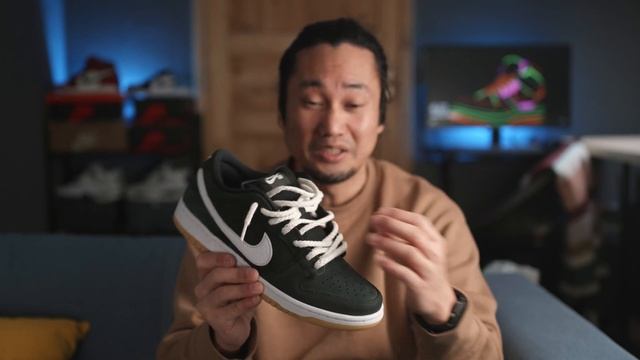 LACE SWAP GUIDE x NIKE SB DUNK LOW PRO ISO BLACK GUM: Detailed on Feet Look Comparison. смотреть онлайн