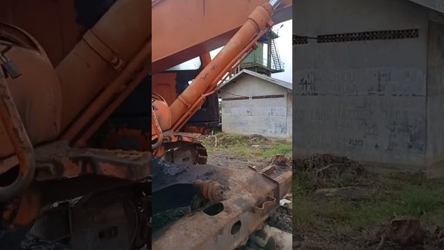 Perbaikan under cariage excavator Daewoo 220 LC v смотреть онлайн