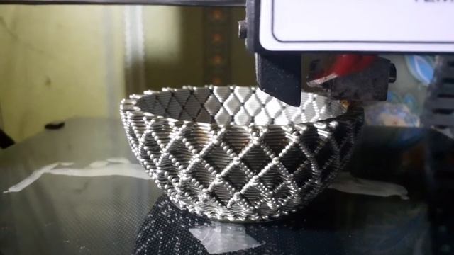 3D Printer. 3Д принтер. Печать соплом 1мм (высота слоя - 1мм, ширина слоя - 1мм) SBS пластик, Ваза смотреть онлайн