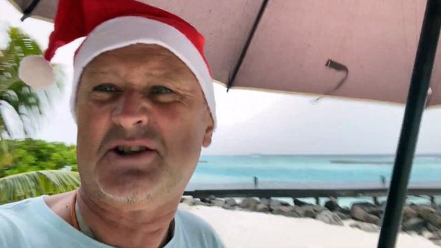 Погода на Мальдивах. Чуть не смыло! смотреть онлайн