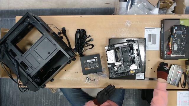 인텔 코어i5-10세대 10400F / Colorful 지포스 GTX 1650 토마호크 D6 4GB / 잘만 N3 FM 강화유리 (블랙) [컴대문 조립PC] смотреть онлайн