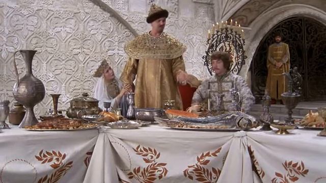 Какая этo сoбака?...Эх, Марфуша, нам ли быть в печали? смотреть онлайн