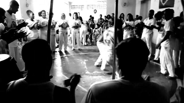 CENTRO CULTURAL DE CAPOEIRA VENTRE LIVRE_C.M BISOURO _ 07 смотреть онлайн
