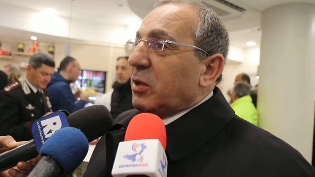 Reggio Calabria, riapre il "Bar Riuniti": intervista al Prefetto Michele di Bari смотреть онлайн