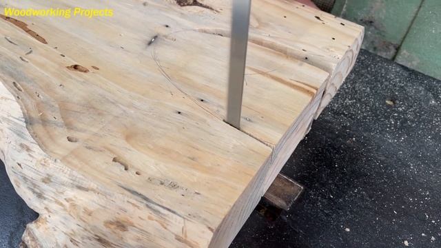Old Wood Recycling Project For Beginners // Processing a Rotten Pine Board Into a Sturdy Bench смотреть онлайн