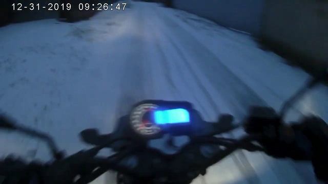 На мотоцикле Stels Flame 200 по снегу.