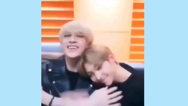 Stray Kids Felix moments (Феликс Ли смешные и милые моменты) смотреть онлайн