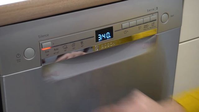 dociekliwa.pl - Test zmywarki wolnostojącej 45 cm Bosch SRS2HKI59E смотреть онлайн