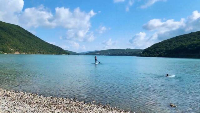 SUP прогулки по озеру Абрау. смотреть онлайн