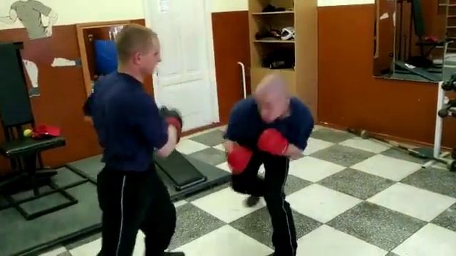 КМС по Боксу ( НОКАУТИРУЮЩИЙ УДАР НА ВСТРЕЧУ) смотреть онлайн