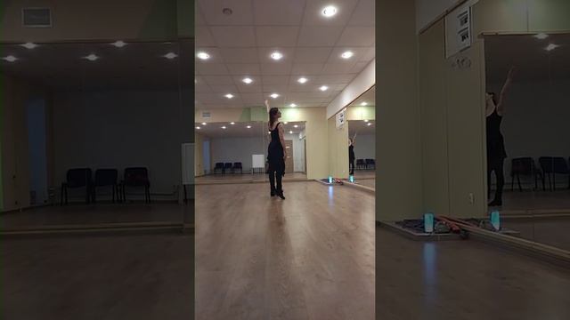 04.02 1гр.1го 17.00 Постановка танца Медленный Вальс смотреть онлайн