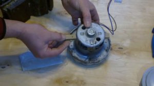 █ Пылесос как открутить гайку. Ремонт двигателя пылесоса (как разобрать двигатель) приспособления.