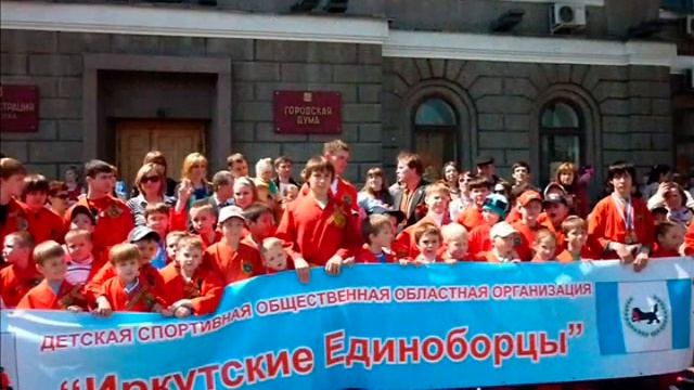 день Победы под марш Славянки.mpg смотреть онлайн