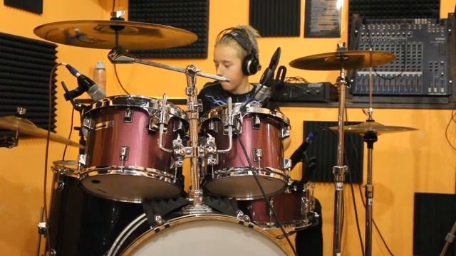 Арсений Ярославцев - Соло, камера 1 Drum-Off Global & Drumsfest Russia-2020" смотреть онлайн