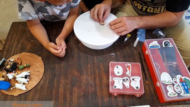 Сборка муми-дома выпуск 13. Собираем кресло вместе с братом смотреть онлайн