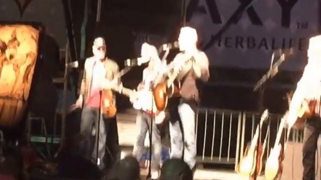 Kevin Costner & Modern West performed @WeAreLAFestival - snapshots смотреть онлайн