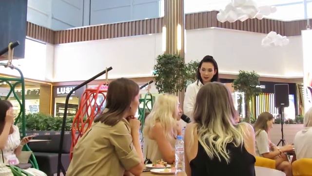 "Шопинг налегке" в МЕГЕ 18.7.18 - 6 смотреть онлайн