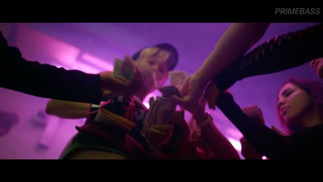 #PrimeBass В ринге только девушки/CHICK FIGHT | Drty Lndry - Bang! (feat. Bella Thorne Kanner) | HD смотреть онлайн