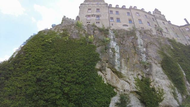 Замок Зигмаринген - южная Германия. Короткая прогулка. Sigmaringen Schloss смотреть онлайн
