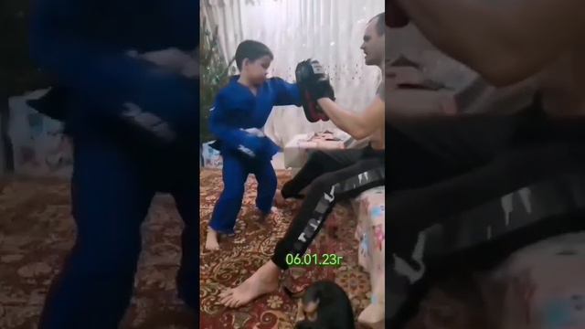 Андрей тренит смотреть онлайн
