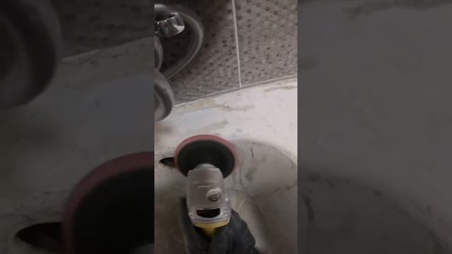 Отличия работ. 3 слоя краски.Реставрация ванны. смотреть онлайн
