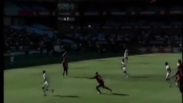 Bongani Zungu playing for Tuks смотреть онлайн