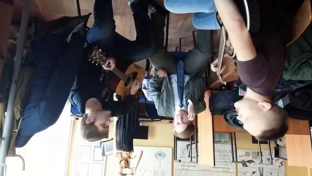 Noize MC Лысый мужик в наколках cover смотреть онлайн