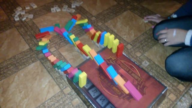 Три Топ Постройки из Домино падают! смотреть онлайн