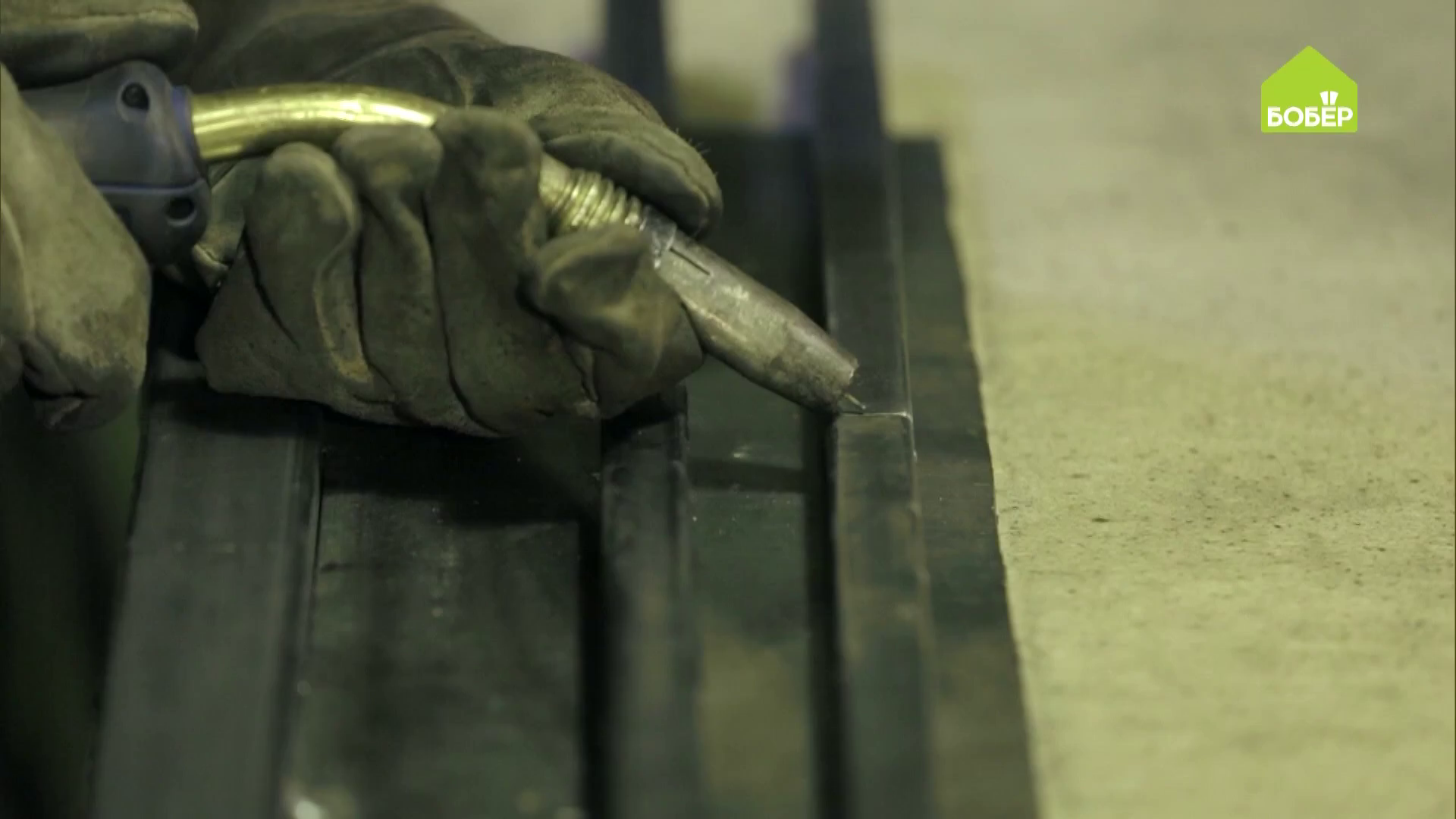 Сварка профильных труб. Как правильно сварить трубы между собой смотреть онлайн