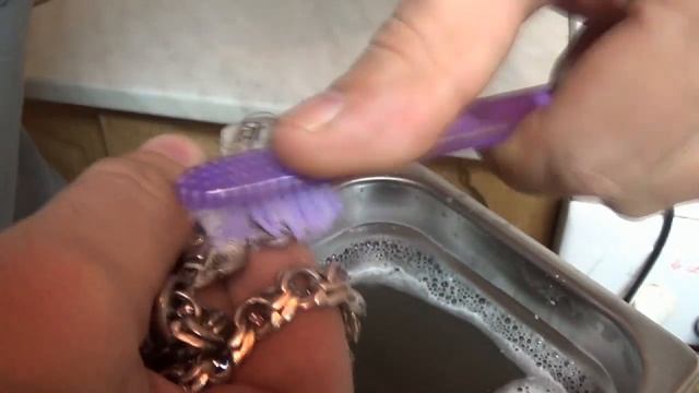 Китайская  ультразвуковая ванна.  .чистка серебреной  цепочки