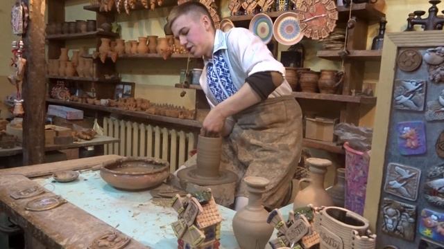 Магическое действо какое то! Мастер класс по гончарному искусству.