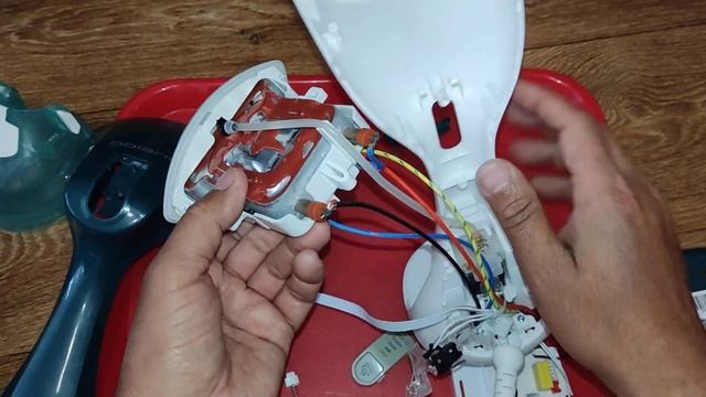 Отпариватель Polaris PGS1570CA. смотреть онлайн