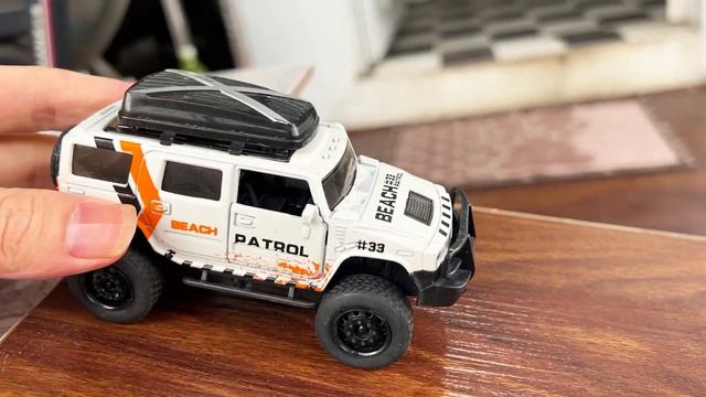 Box full of Model Car Jaguar, Nissan, Audi, Maserati, Peugeot, Pickup Truck , Police Pickup Truck 3 смотреть онлайн
