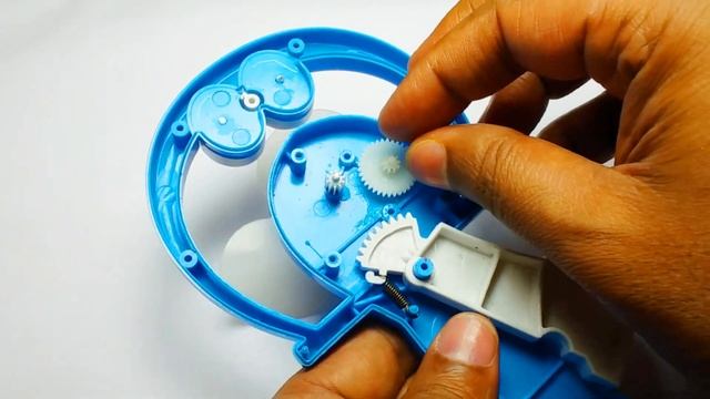 Doraemon Personal Toy Fan: Disassembling and Assembling смотреть онлайн