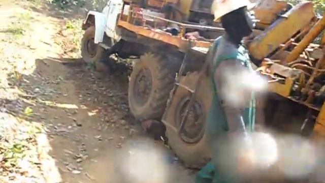 Геология и бурение! Колонковое бурение на бокситы, Гвинея, Западная Африка. смотреть онлайн