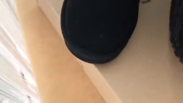 Угги женские с мехом лисы UGG Fox Fur Mini смотреть онлайн