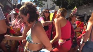 КАРНАВАЛ В БРАЗИЛИИ в стиле СССР | Вечеринка В Стиле Коммунизм | Что Происходит?!