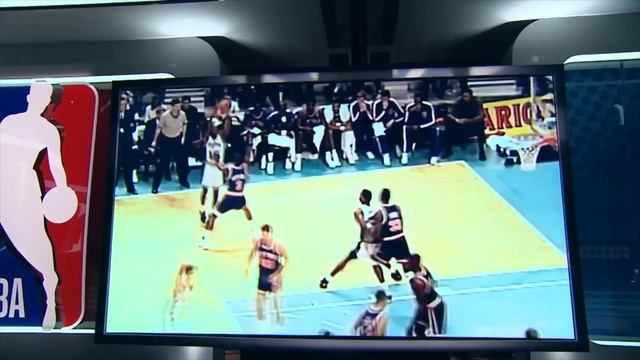 NBA Legends Explain Why David Robinson Was Better Than You Know смотреть онлайн