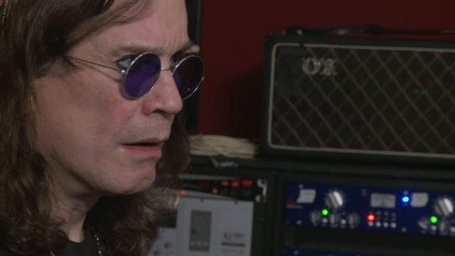 Ozzy Listening to Lost Randy Rhoads Solo смотреть онлайн
