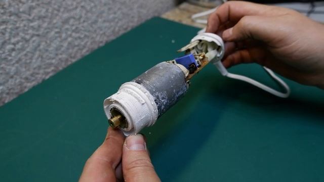 НЕ ВЫБРАСЫВАЙ СТАРЫЙ МИКСЕР! Полезная переделка своими руками. смотреть онлайн