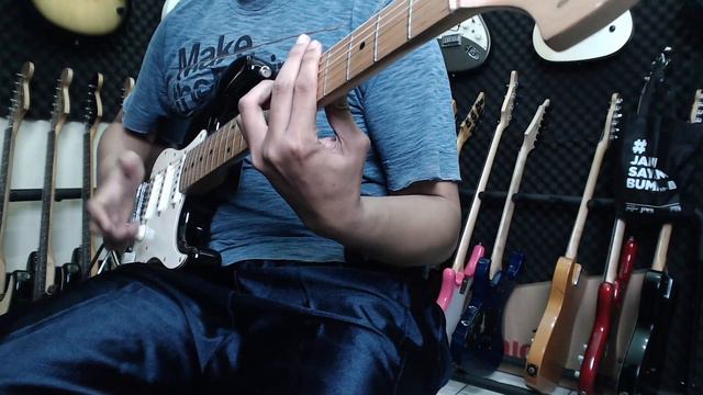 Squier Affinity Black Maple Neck Cekson смотреть онлайн