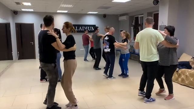 Бачата Хореография Занятия в школе танцев PALLADIUM Краснодар 19 03 2021 смотреть онлайн