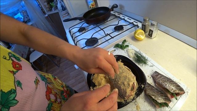 САМЫЙ ВКУСНЫЙ РЕЦЕПТ ПРИГОТОВЛЕНИЯ КАРАСЯ (КАРАСЬ В ПАНИРОВОЧНЫХ СУХАРЯХ ПОД СМЕТАНОЙ) смотреть онлайн