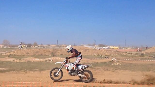 Суперкросс на мототреке в Черноморском смотреть онлайн