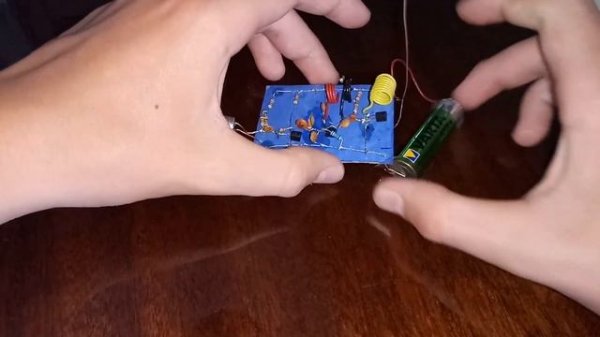 Мощный FM - ЖУЧОК НА 200 МЕТРОВ своими руками / How to make a radio transmitter