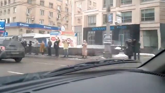 Feb 26, 2012. Big white circle Moscow. Большой белый круг Москва - Part 1 смотреть онлайн