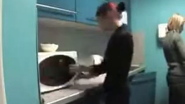 Говорящая микроволновка смотреть онлайн