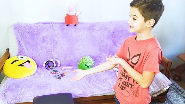 Руся делает Ясе Прикольные прически с Lollipops от канала Simpotyagi смотреть онлайн