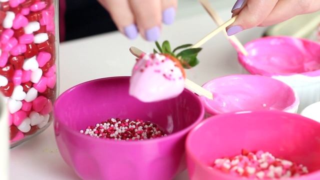 Frozen Yogurt Strawberries | RECIPE смотреть онлайн